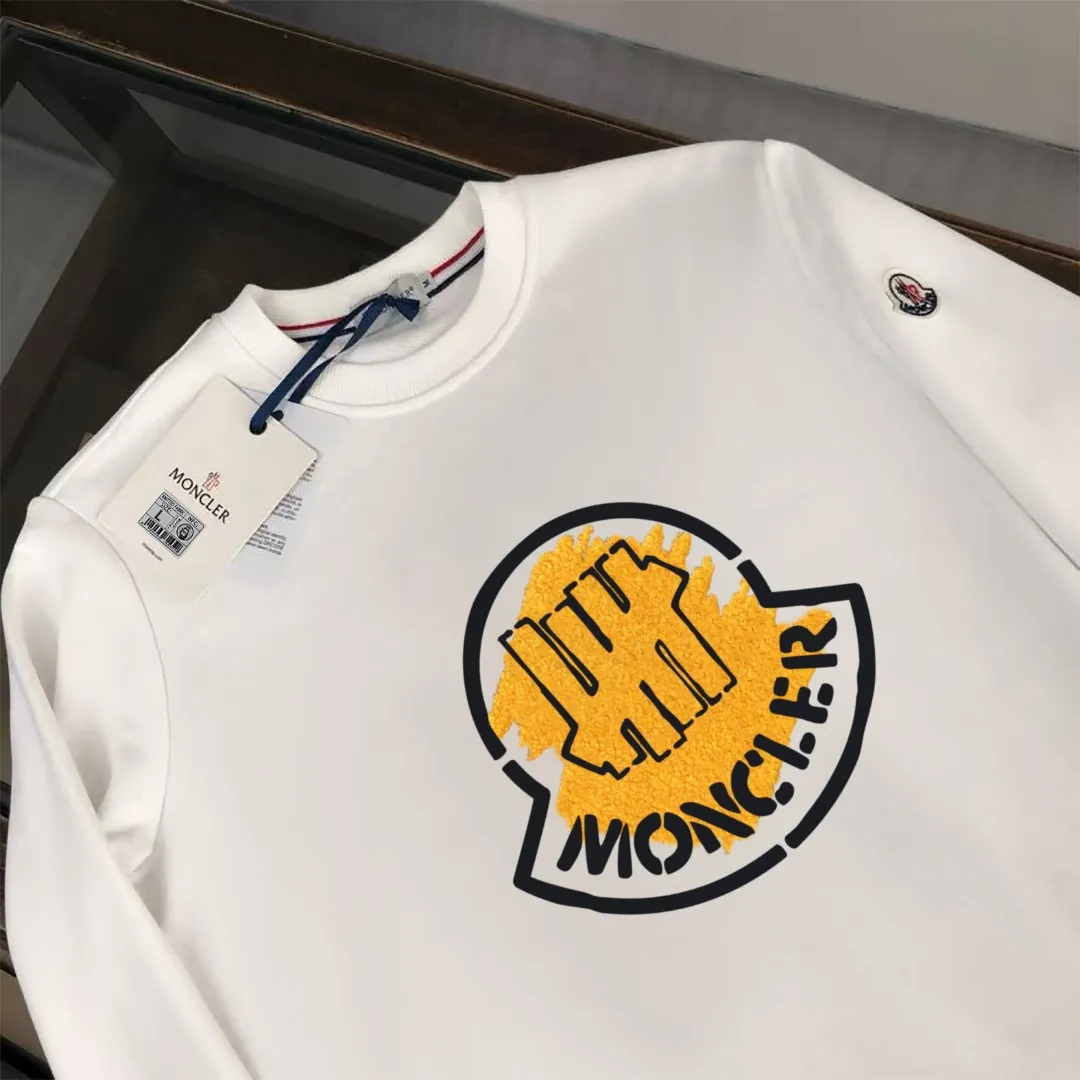 📦 📦 【 In Stock】 〖 𝐌𝐎𝐍𝐂𝐋𝐄𝐑~ 〗 440g ， 😎 ， ， Factory 2026 T ， ， Premium LOGO， Same Style ：Black White Size：S M L XL 2XL